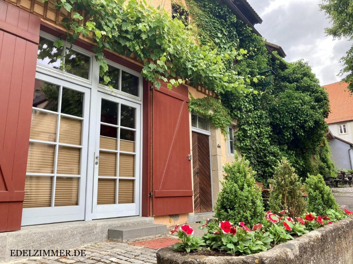 Gaestehaus Edelzimmer 로텐부르크 옵 데어타우버 외부 사진